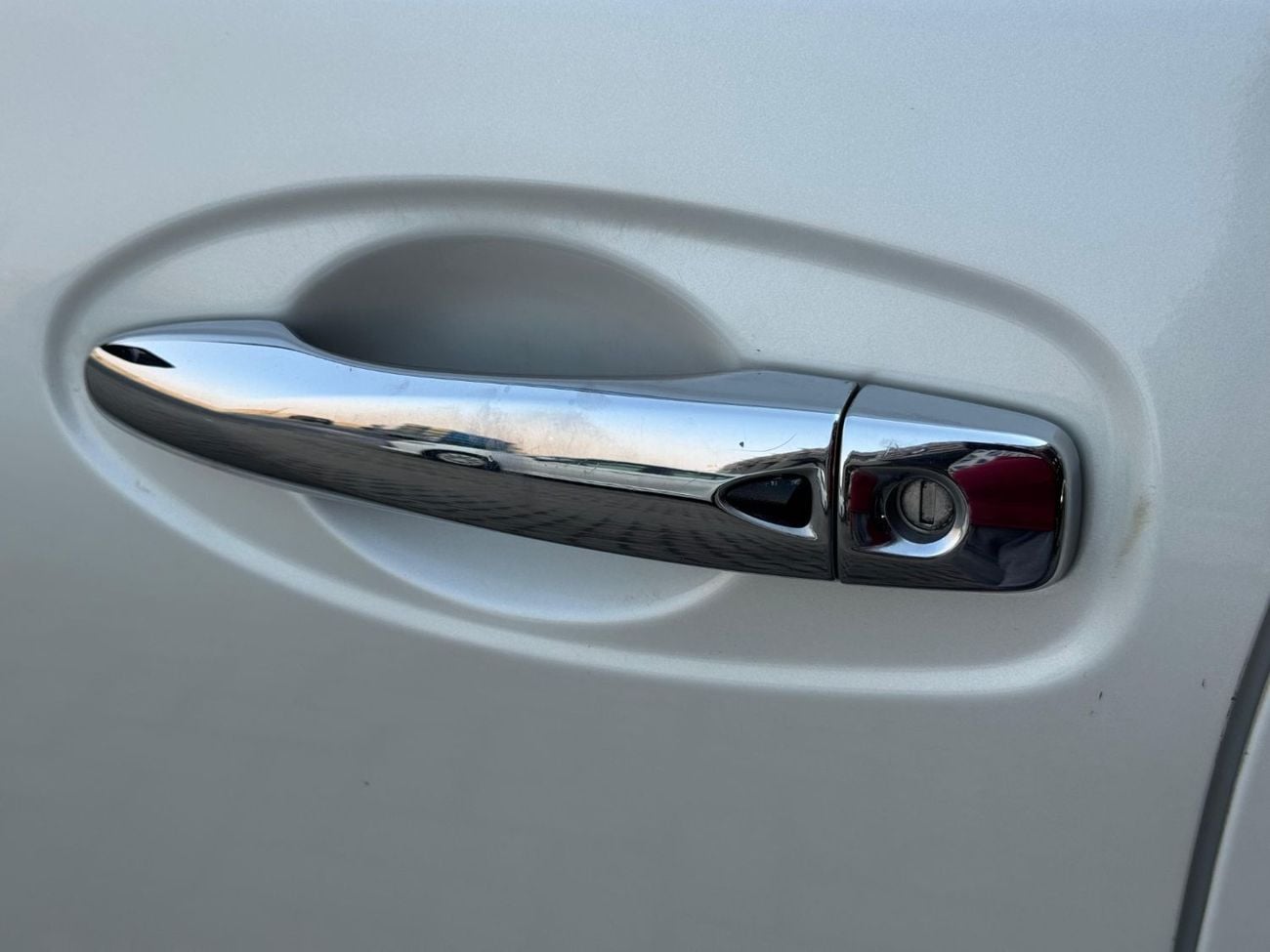 Nissan Rogue SV / V4 2.5L / PANORAMIC SUNROOF / BIG SCREEN / 4X4 / RIMS / IN PERFECT CONDITION