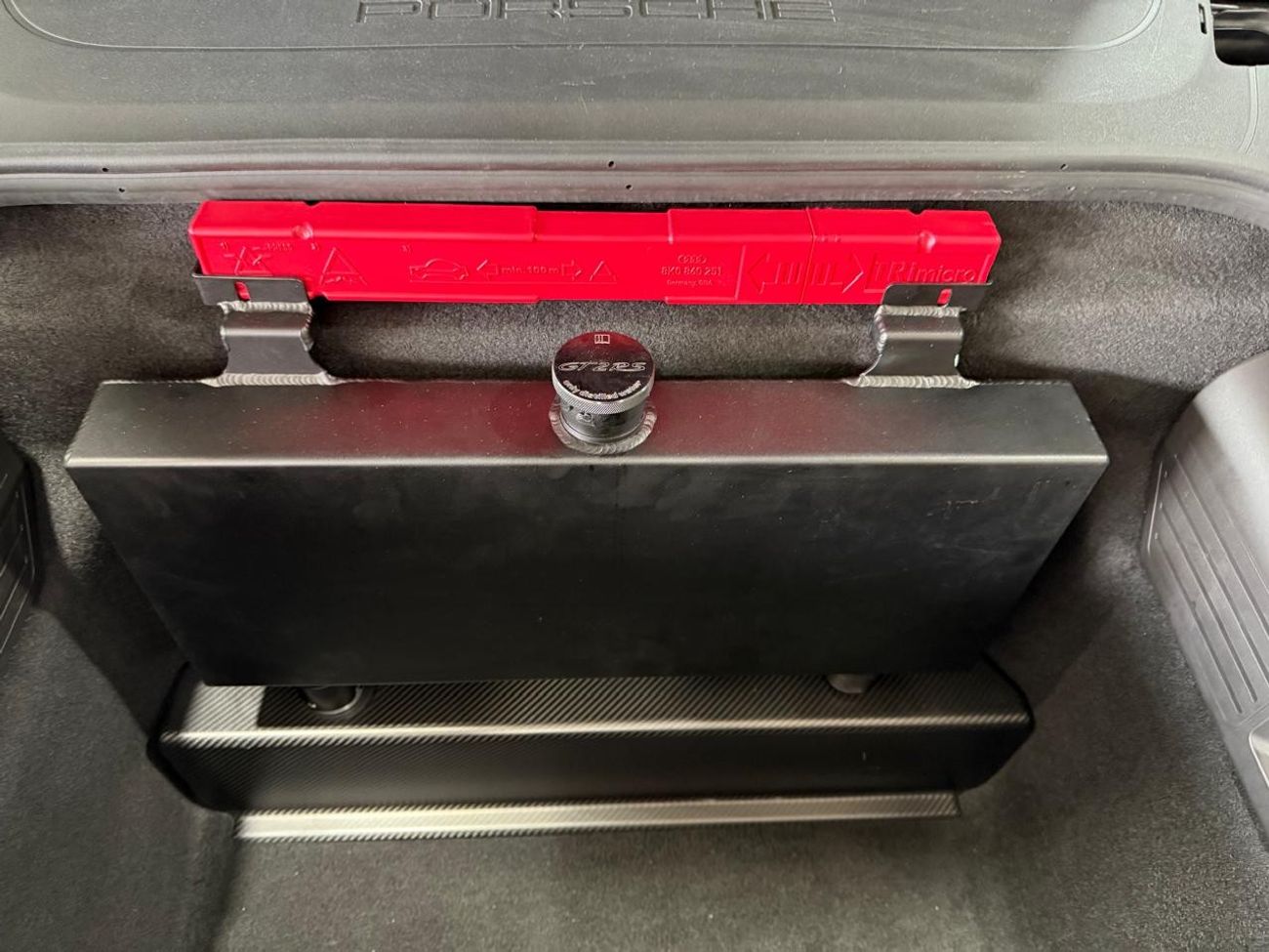 Porsche 911 GT2 RS WEISSACH PACKAGE