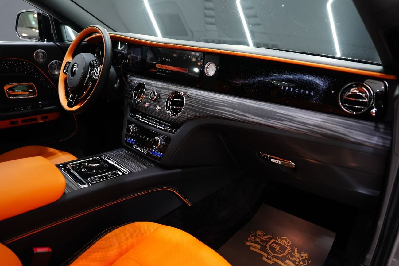 Rolls Royce Spectre Two-Tone Interior, Bespoke Audio, Starlight, Dealer Warr + Serv!!
