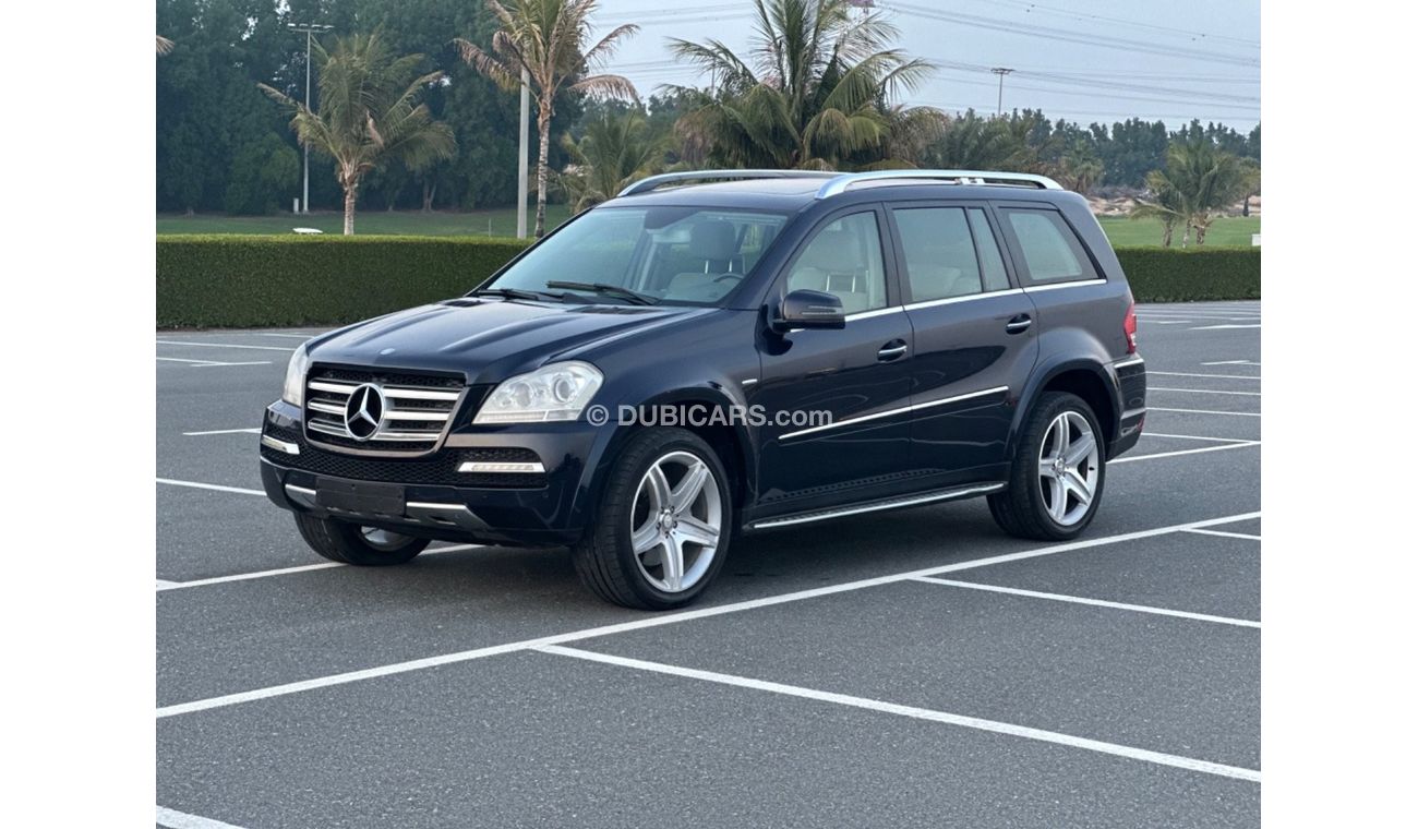 مرسيدس بنز GL 500 موديل 2012 خليجي فل مواصفات بانوراما ومثبت سرعه وتحكم كهربي كامل وبانوراما وكراسي جلد
