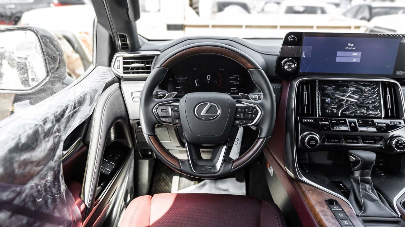 Lexus LX600 2026 Lexus LX600 Signature 3.5L AT Petrol (Black-Red) Wood Accent