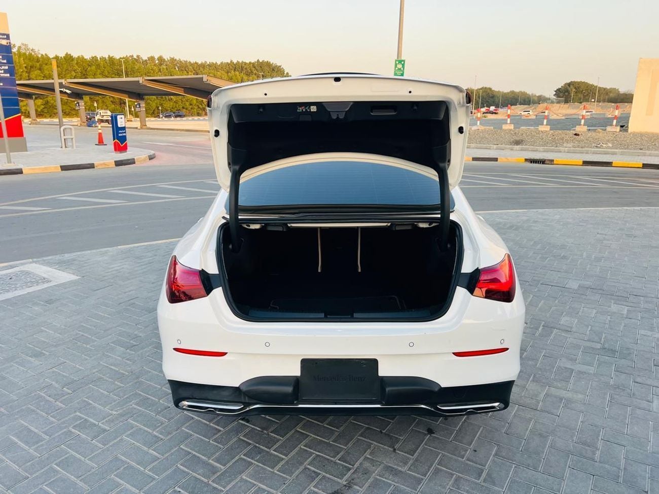 مرسيدس بنز CLA 250 PREMIUM PLUS Premium + 2.0L