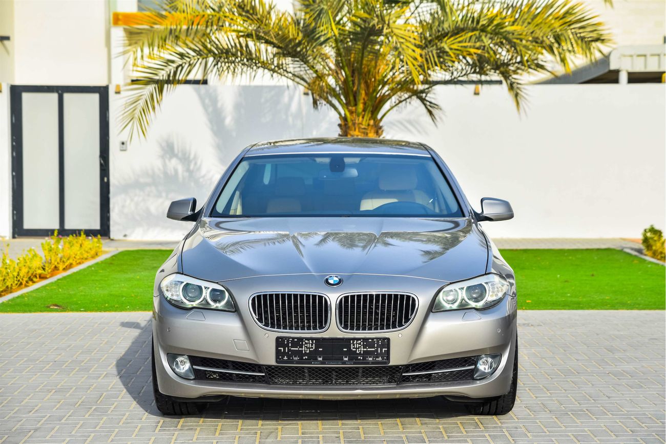 BMW 520i i