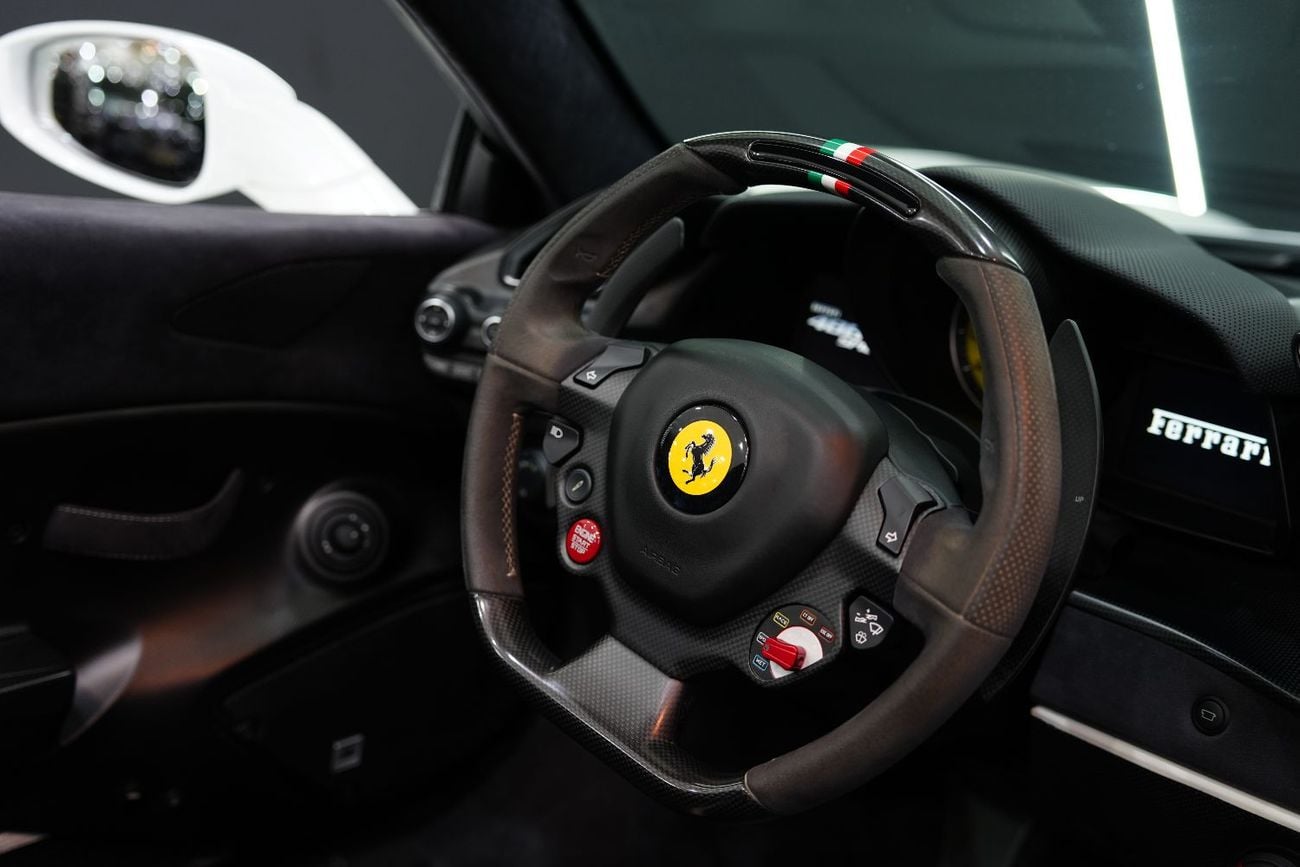 فيراري 488 بيستا سبايدر Atelier Ferrari, Apple CarPlay, JBL Audio, Special Exterior Carbon Pack, Al Tayer Warranty + Service