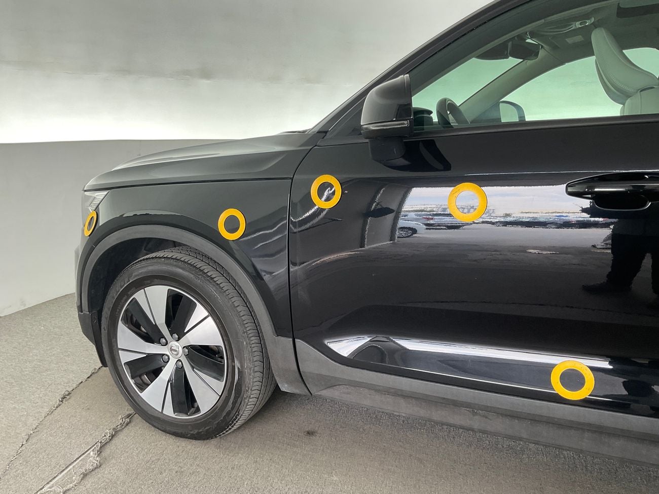 فولفو XC 40 T4 Momentum | upto AED 20,000 Ramadan Discount | شامل الضمان | 0 ﺪﻔﻋﺓ ﺃﻮﻟﻯ