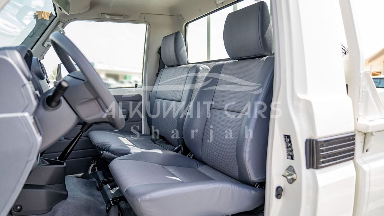 Toyota Land Cruiser TOYOTA LAND CRUISER LC79SC 4.0P MT MY2023