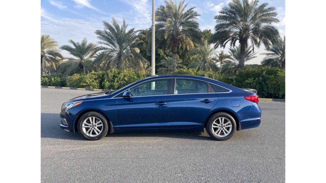 Hyundai Sonata Hyundai Sonata Se 2015 Blue 2.4L 4 vin: 5NPE24AF7FH186349  ( UAS_ SPEC) VERY GOOD CONDITION