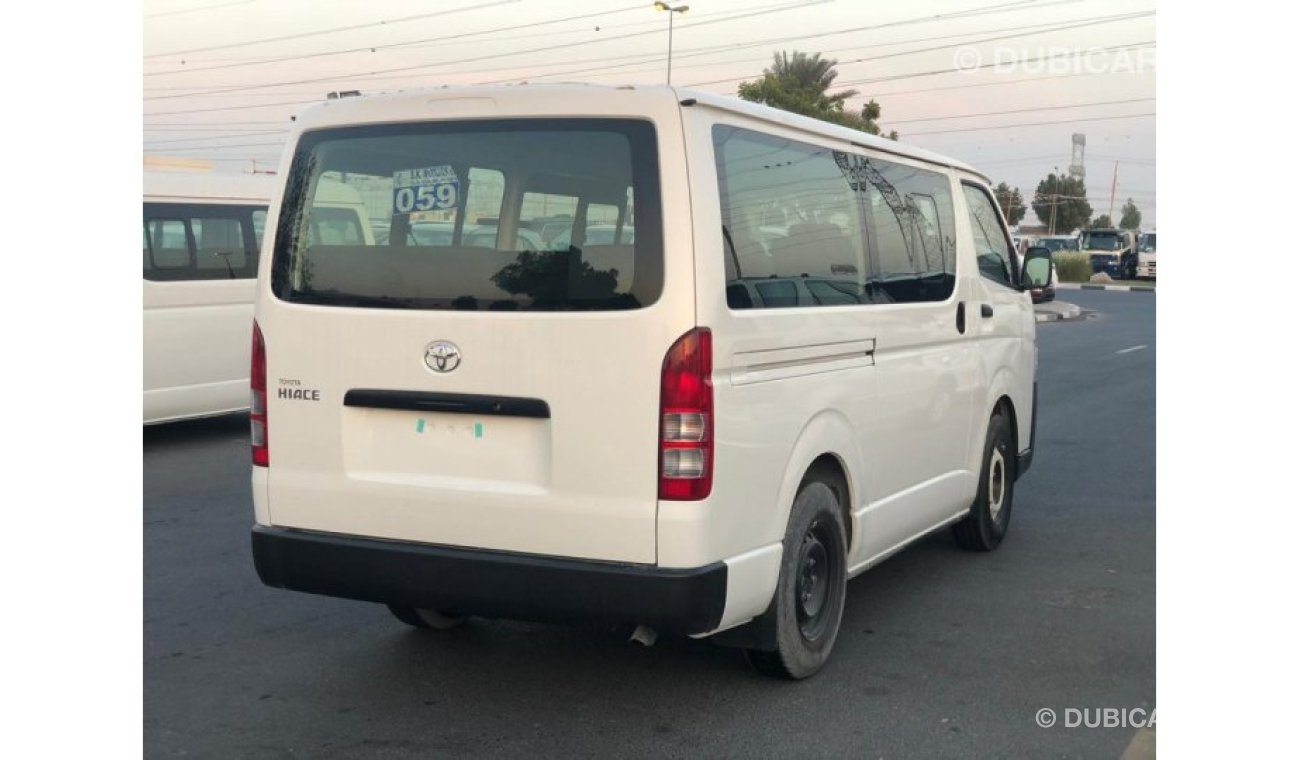 Toyota Hiace PETROL,2.7L,V4,15 SEATS,STANDARD ROOF (CODE # THW2021)