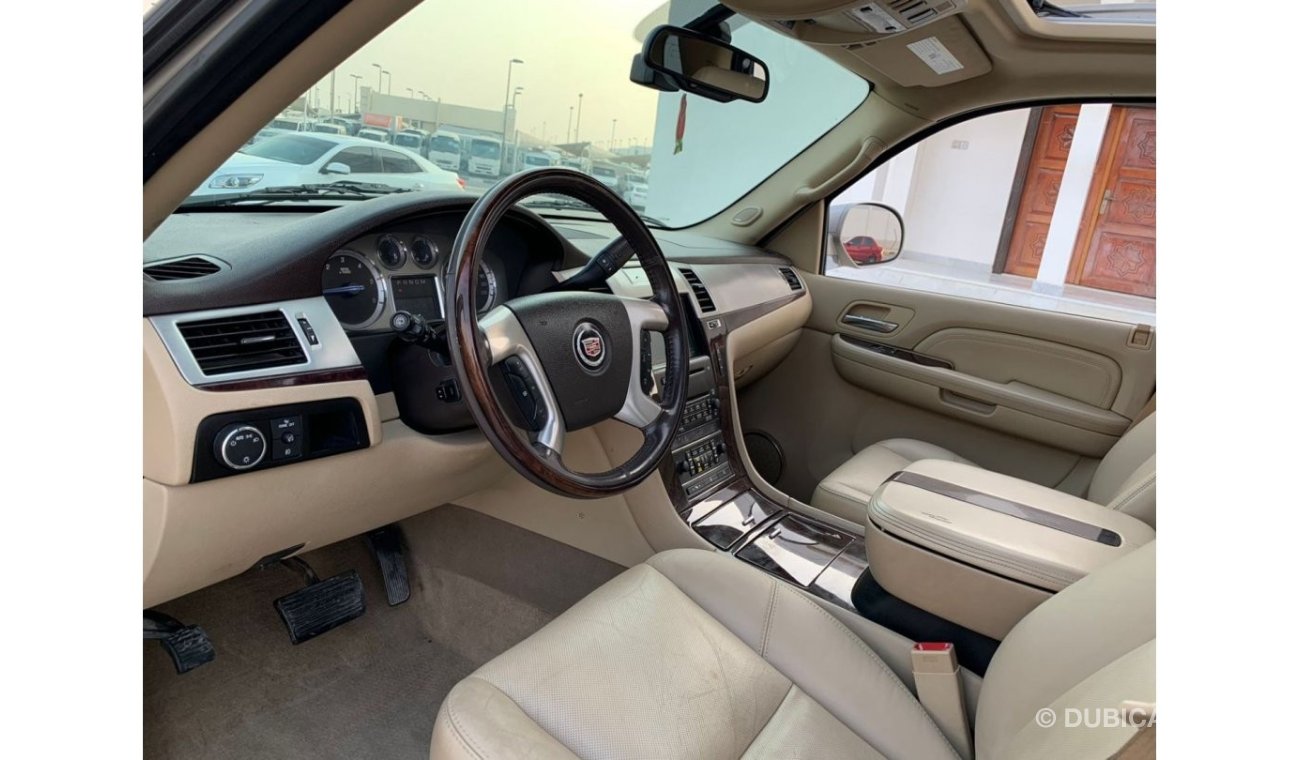 كاديلاك إسكالاد Cadilac Escaled / GCC Specs / 2009 M / V8 / Call Us ..