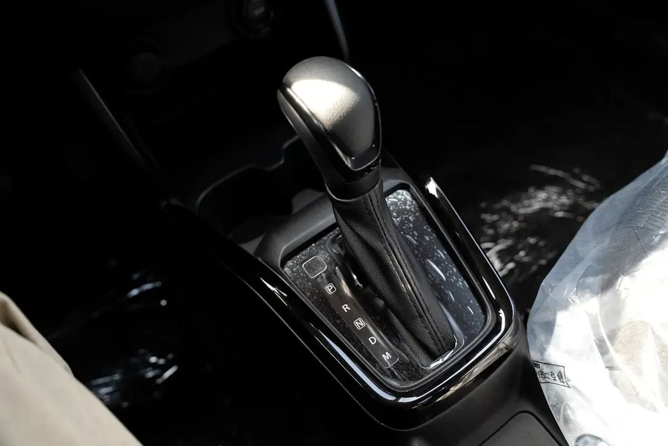 سوزوكي سويفت GLX Suzuki Swift 2026 مواصفات منطقة الشرق الأوسط وشمال أفريقيا