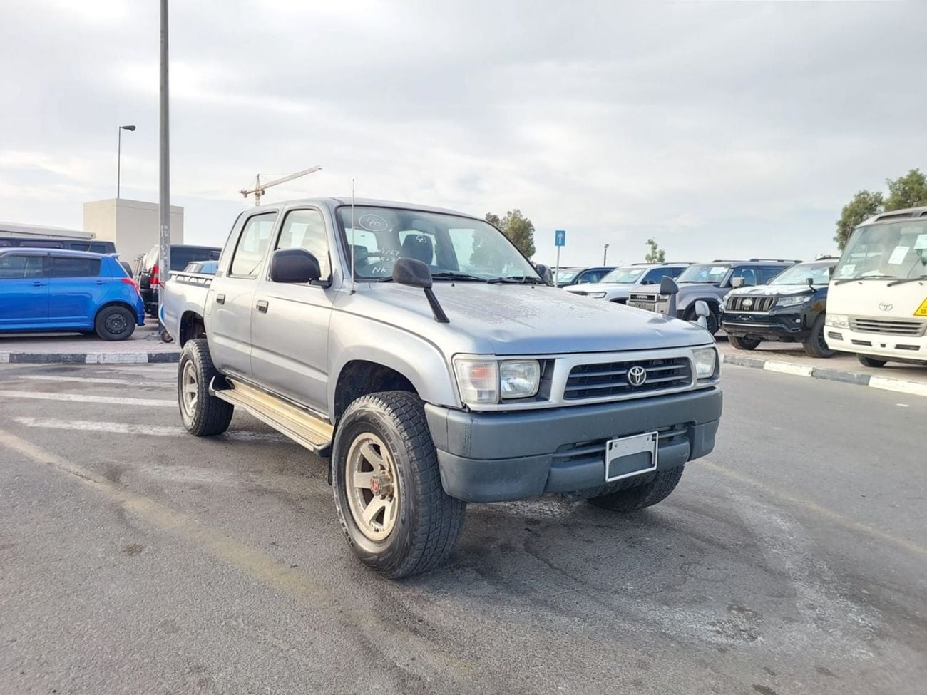 تويوتا هيلوكس (RAMADAN OFFER) TOYOTA HILUX PICKUP RHD 1999 MODEL 3.0 L DIESEL MANUAL(PM18236)