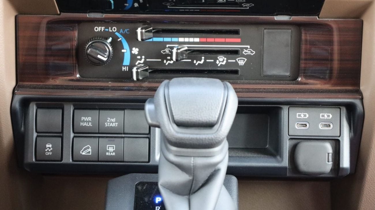 Toyota Land Cruiser 70 S-DLX 2.8L (5 Door)