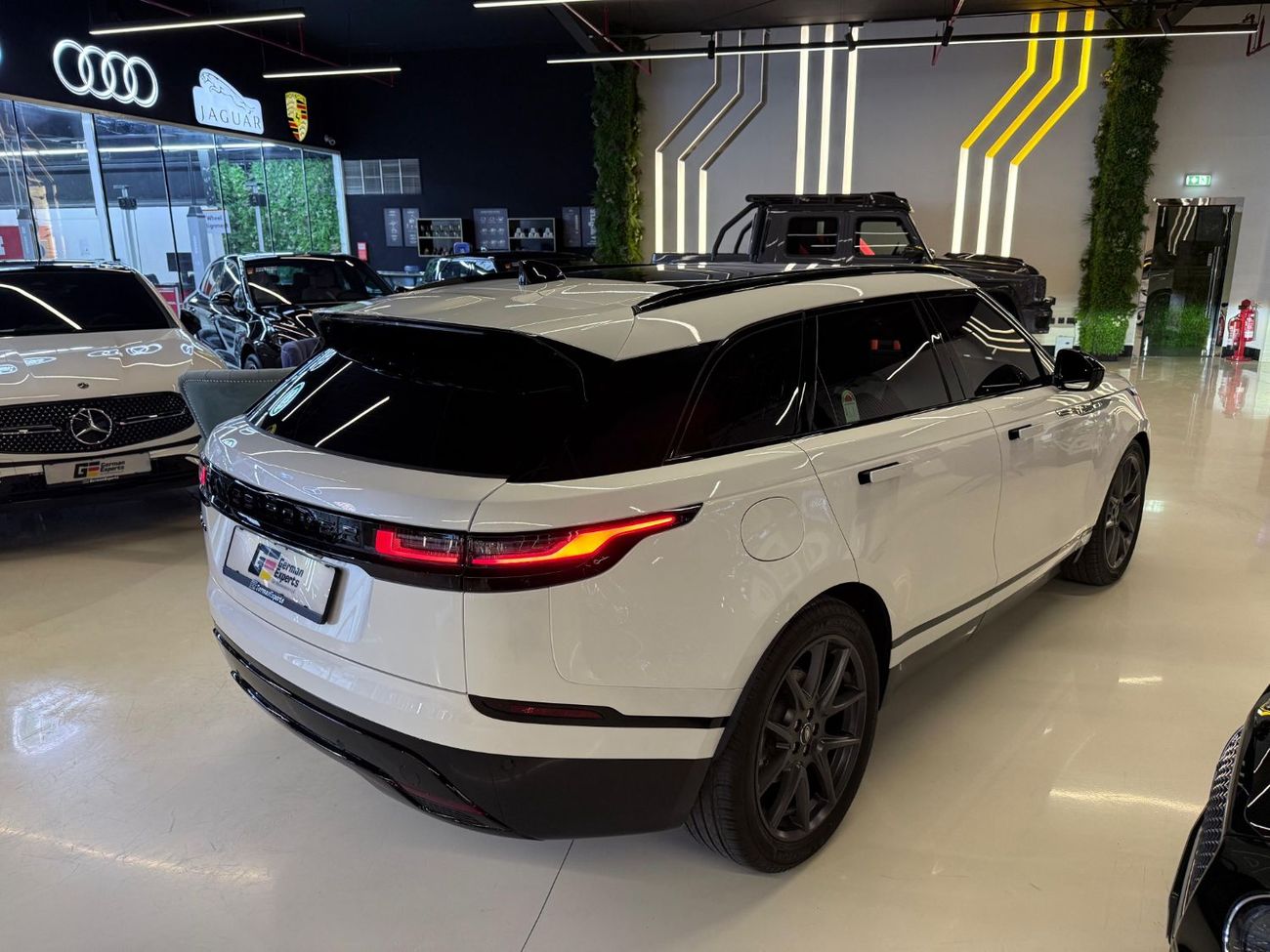 لاند روفر رينج روفر فيلار Dynamic SE P400 3.0L