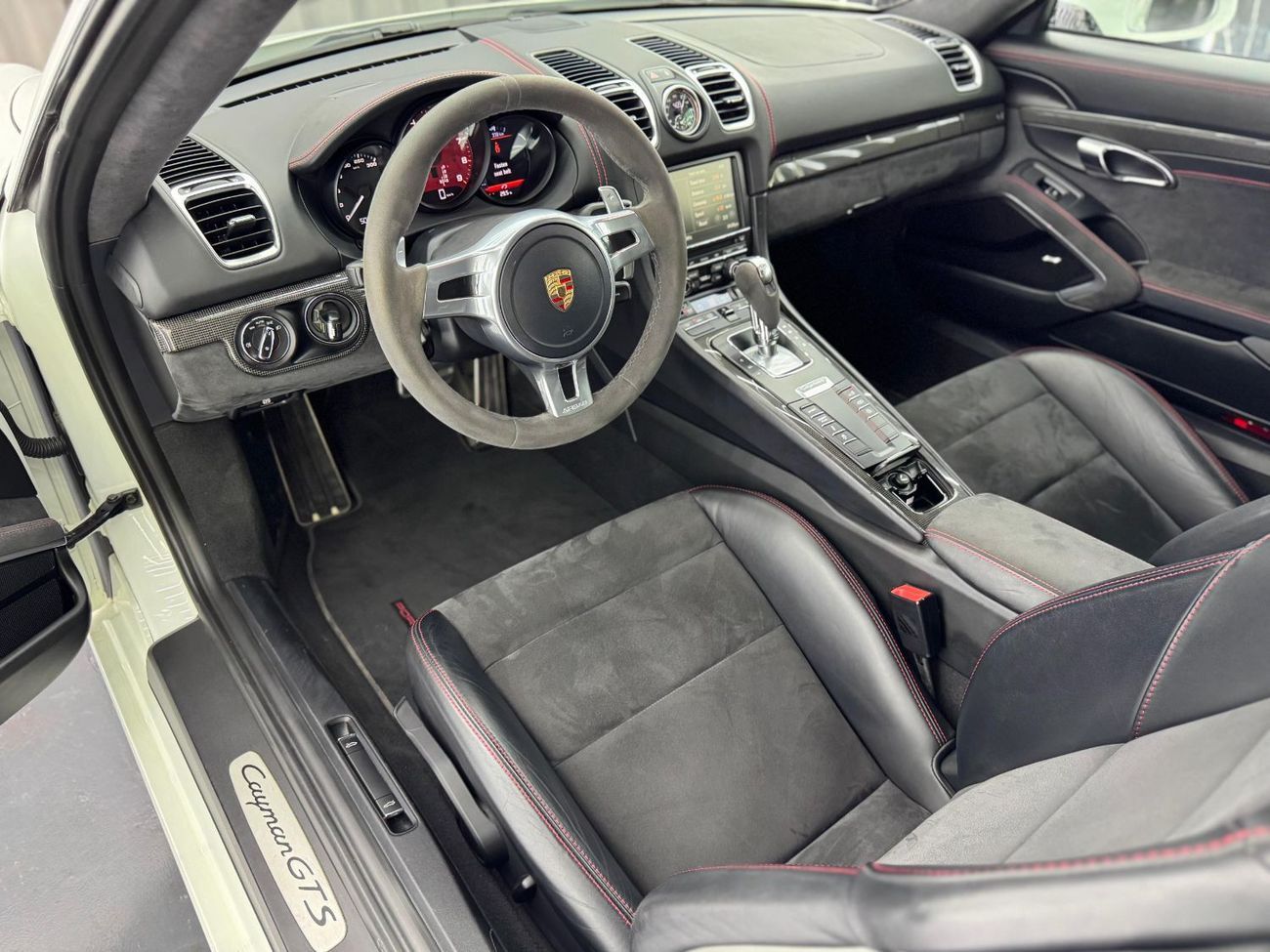 Porsche 718 Cayman 2016 Porsche Cayman GTS GCC with Warranty till Oct 2026