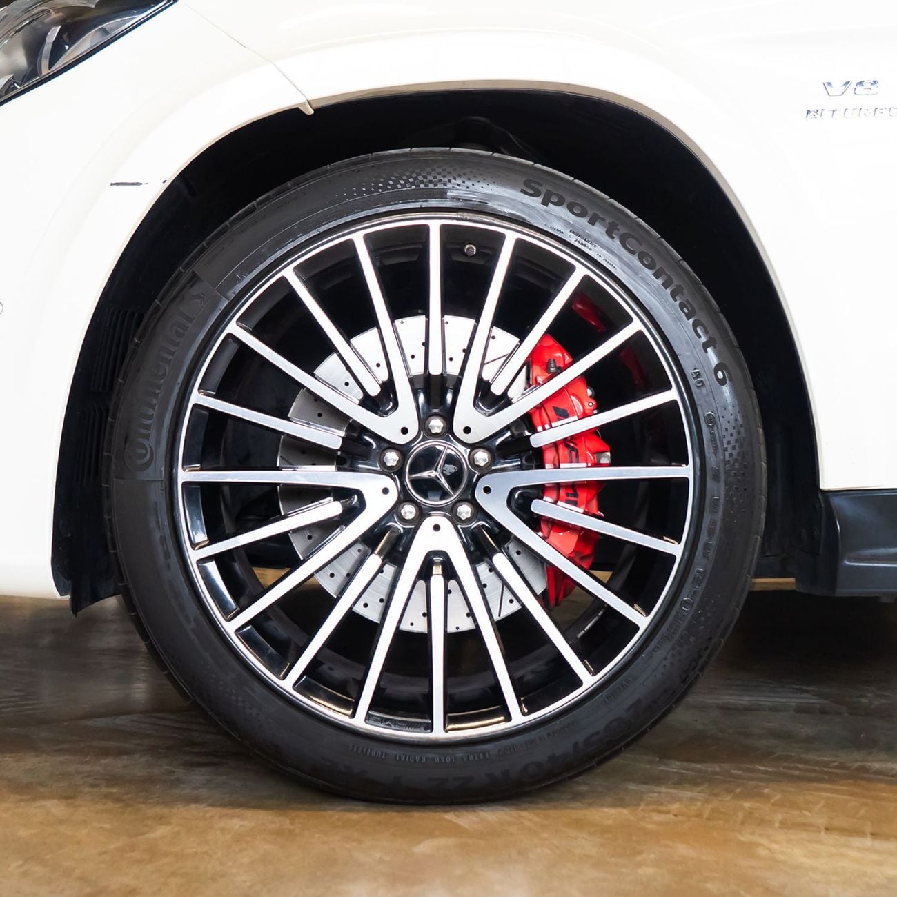 مرسيدس بنز GLS 63 AMG Std 5.5L