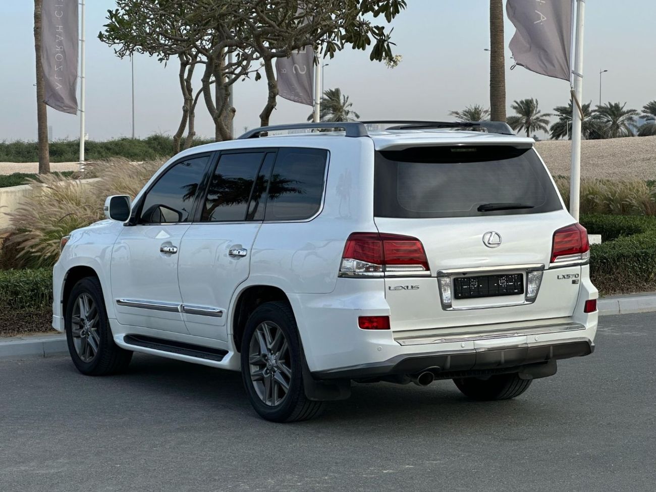 Lexus LX 570 Sport Platinum 5.7L