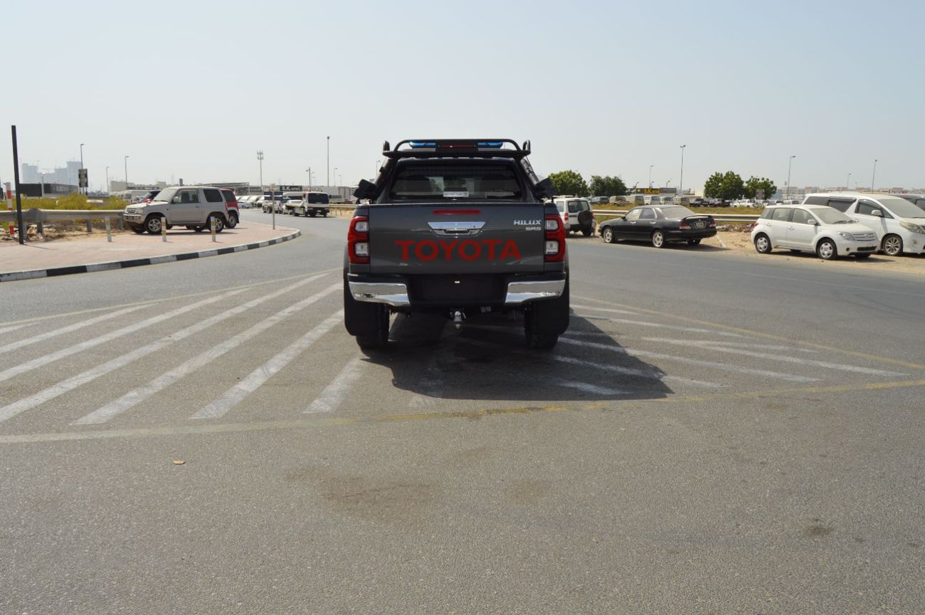Toyota Hilux Double cabin, perfect inside and outside