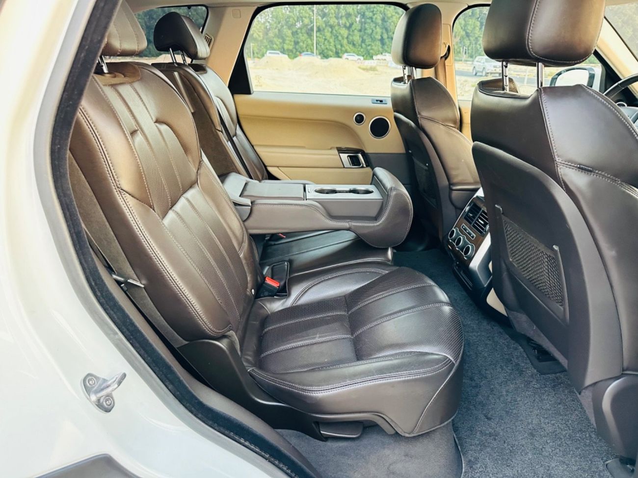 Land Rover Range Rover Sport MODEL 2017 GCC CAR PERFECT CONDITION INSIDE AND OUTSIDE FULL OPTION PANORAMIC ROOF LEATHER SEATS