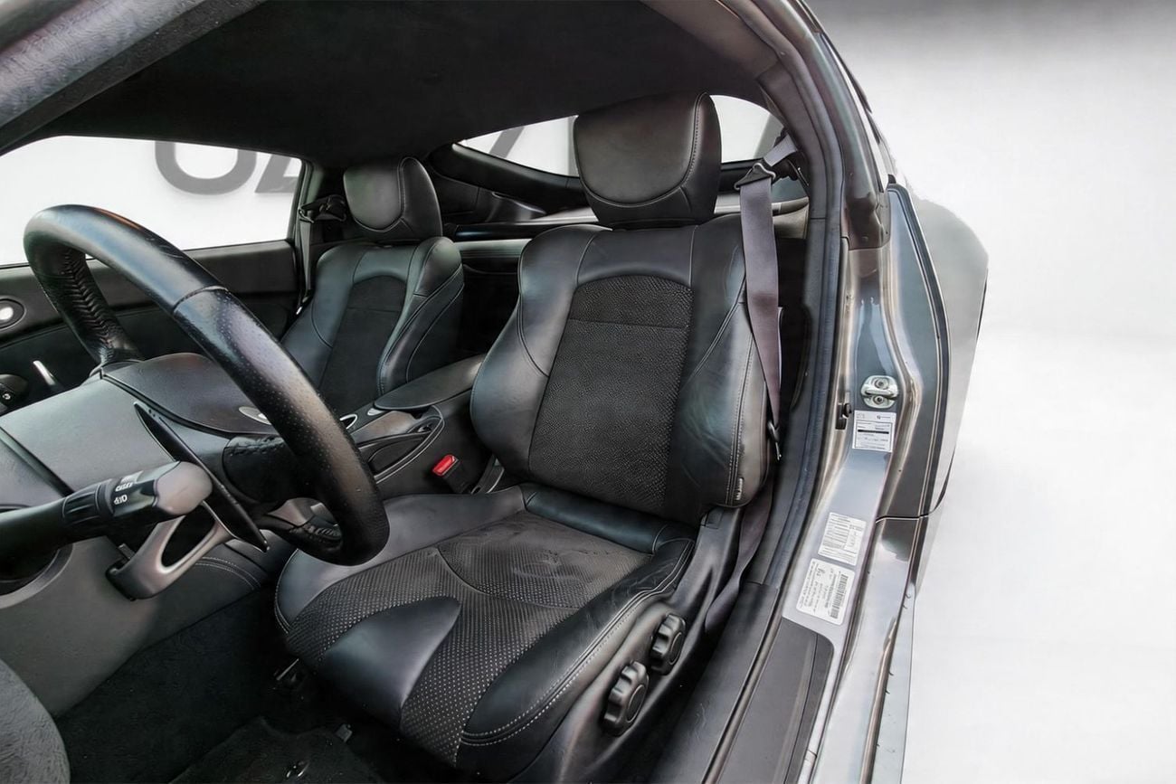 Nissan 370Z LUXURY Std 3.7L (328 HP) A/T AED 2,302 P.M l 0% Downpayment l 370Z l 1 Owner l Excellent Condition