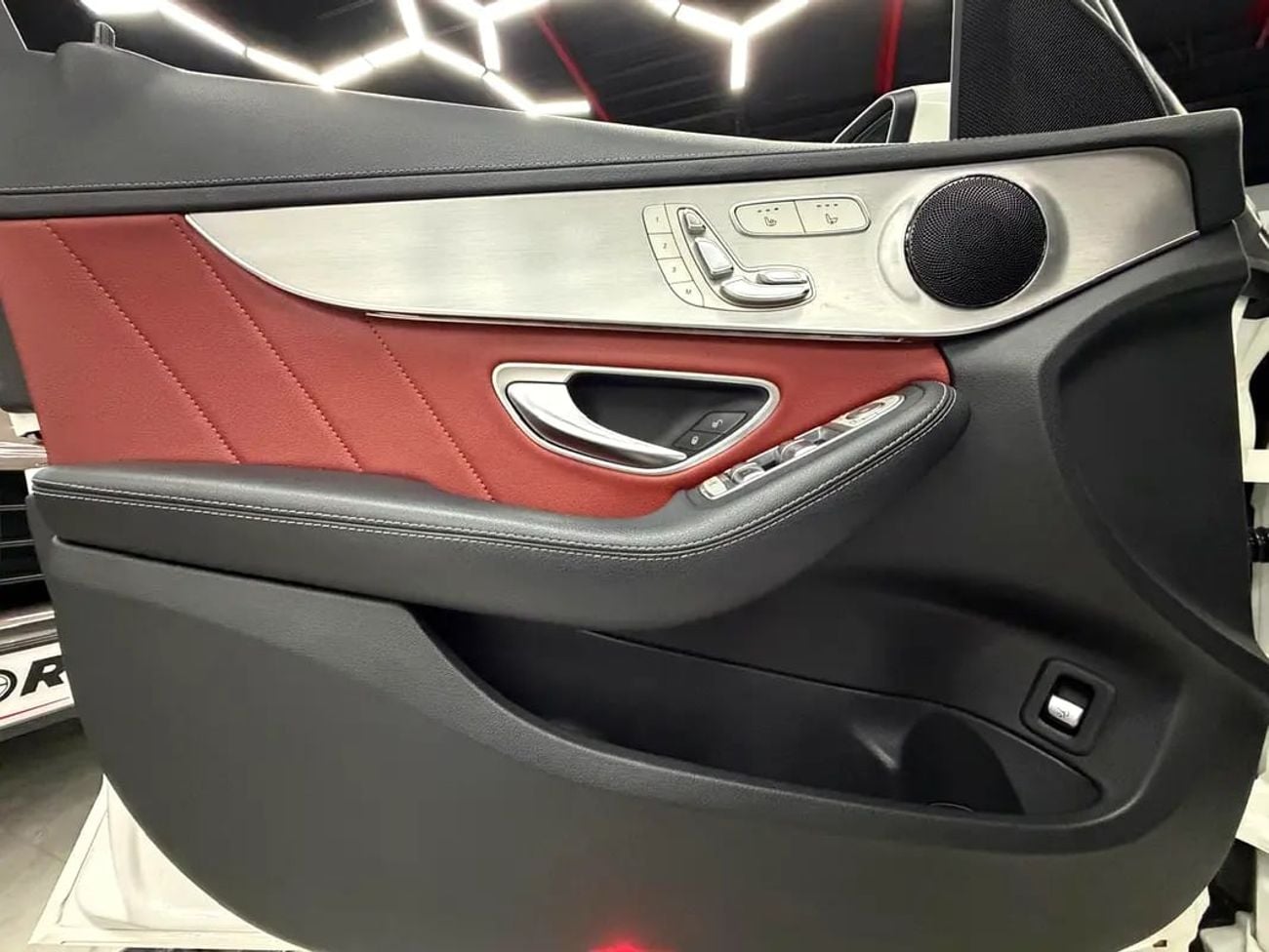 مرسيدس بنز C 200 AMG