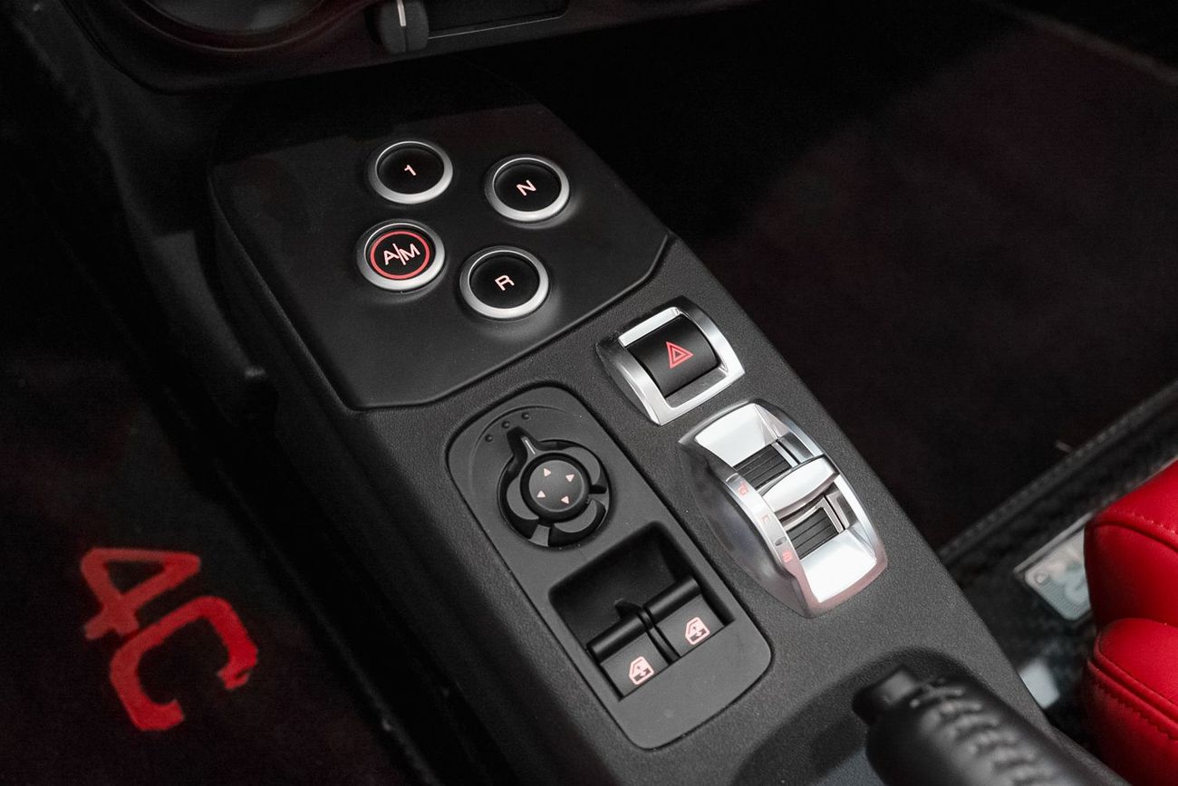 ألفا روميو 4C Coupe