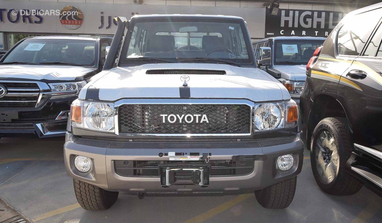 Toyota Land Cruiser Pick Up 4.5L V8  Diesel