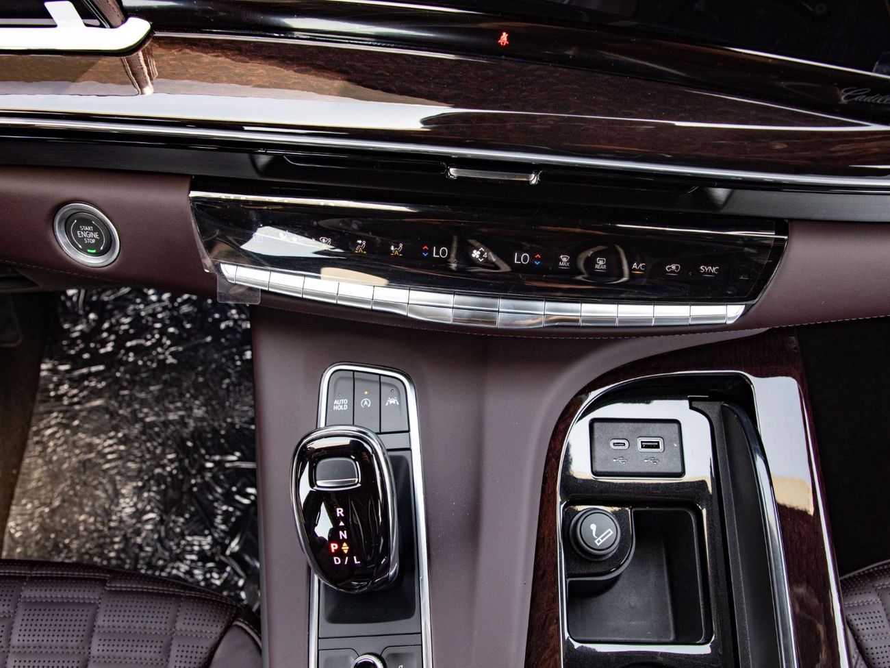 كاديلاك إسكالاد Sport 6.2L 4WD