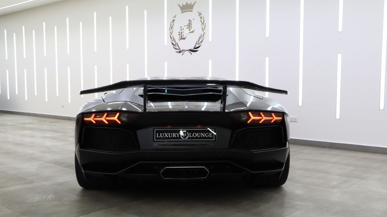 Lamborghini Aventador Lamborghini Avantador 2015 Coupe 6.5L V12 Excellent Condition