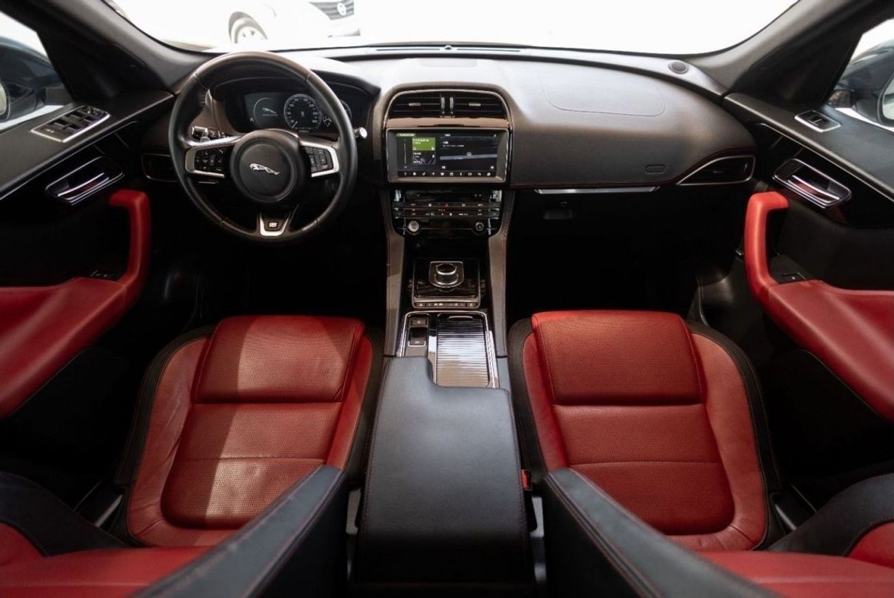 Jaguar F Pace Jaguar F-Pace R-Sport 2018 GCC under Warranty with Flexible Down-Payment.