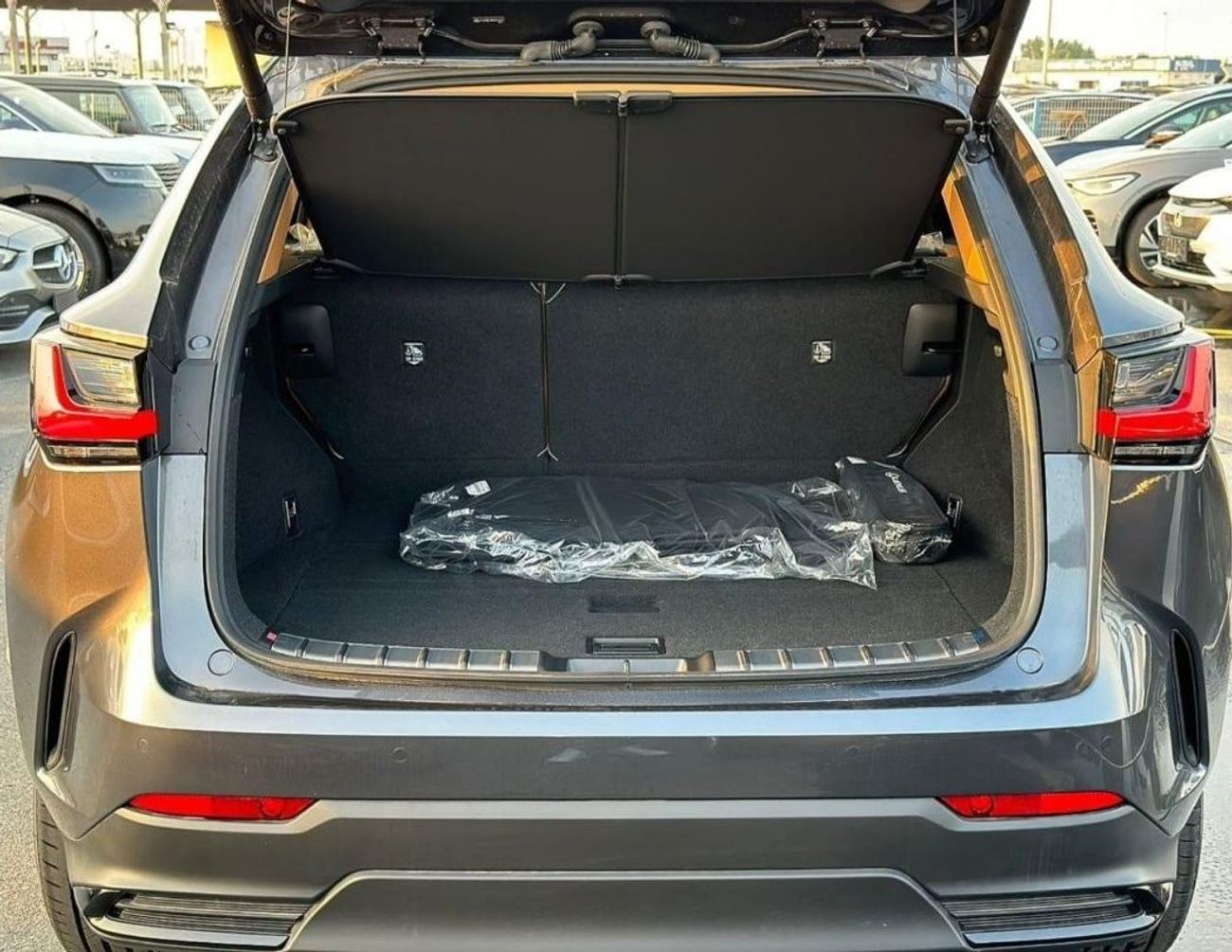 لكزس NX350 NX350h 2.5L HYBRID FULL OPTIONS 2024