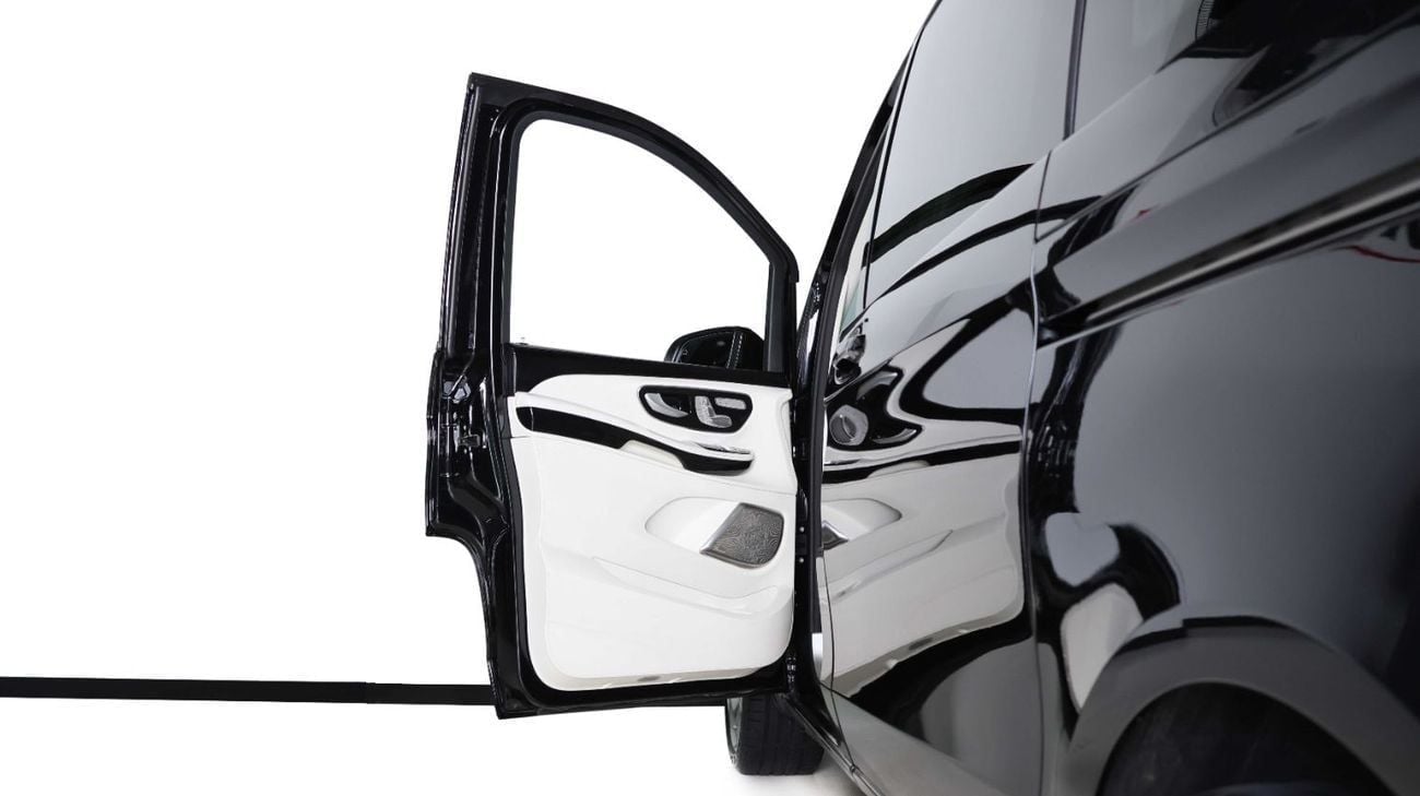 Mercedes-Benz V 250 Std 2.1L VIP-Star Light System-Low Mileage-Maybach Wheels-Rear Seats Entertainmen