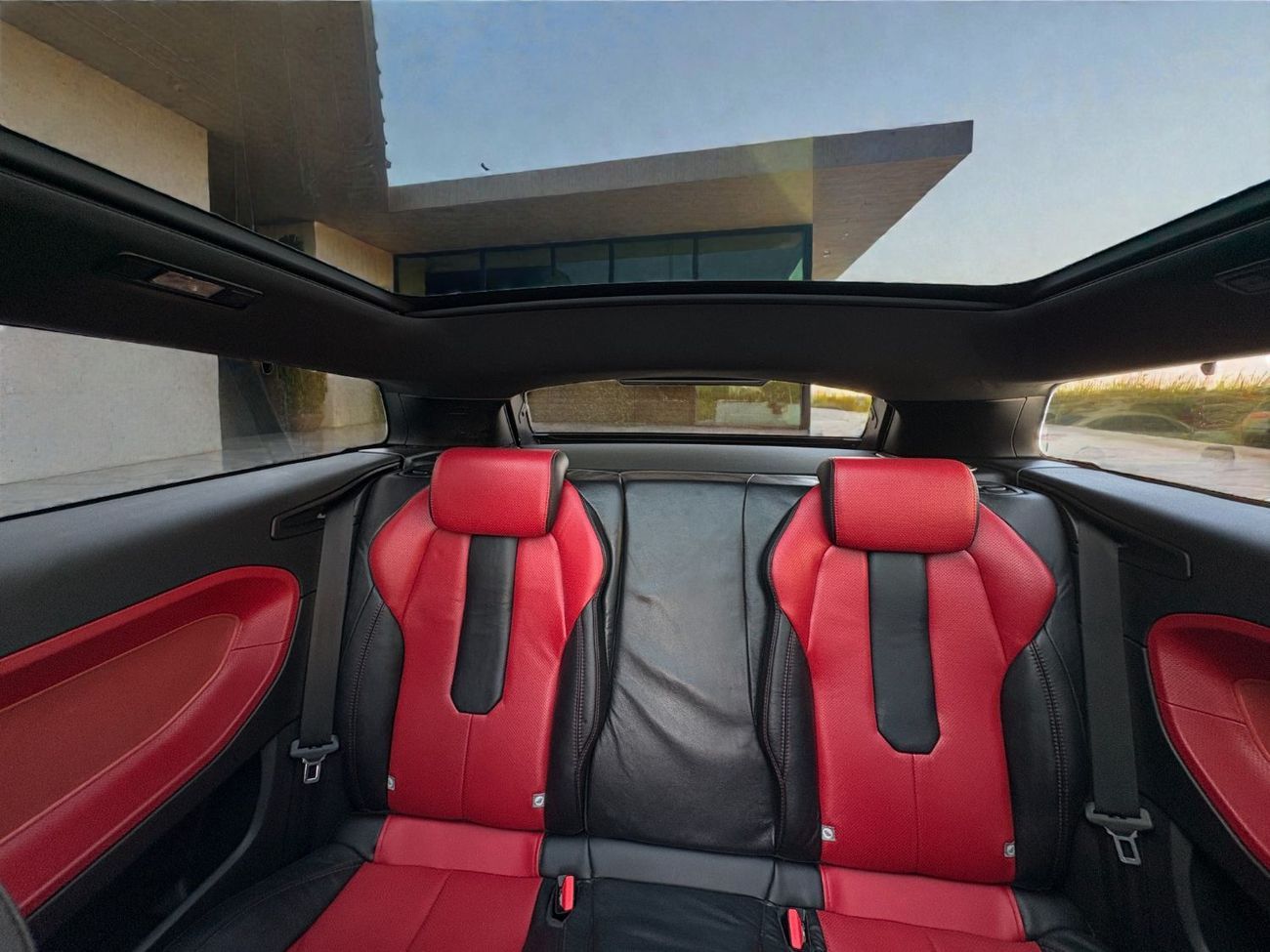 Land Rover Range Rover Evoque SE 2.0L SUV (3 Door)