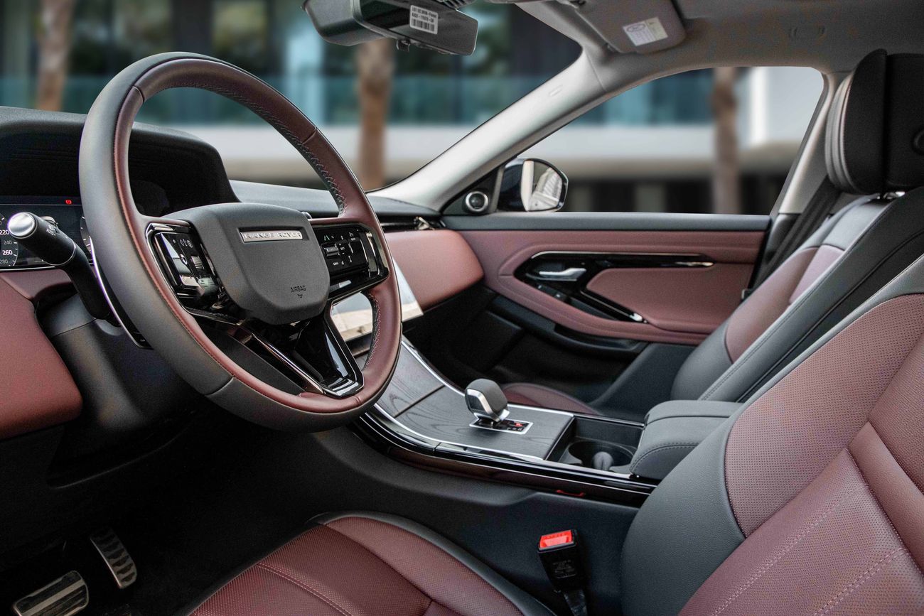 لاند روفر رانج روفر إيفوك Range Rover Evoque SE P250 R-Dynamic | 3,721 P.M | 0% Downpayment | Immaculate Condition! | Ramadan