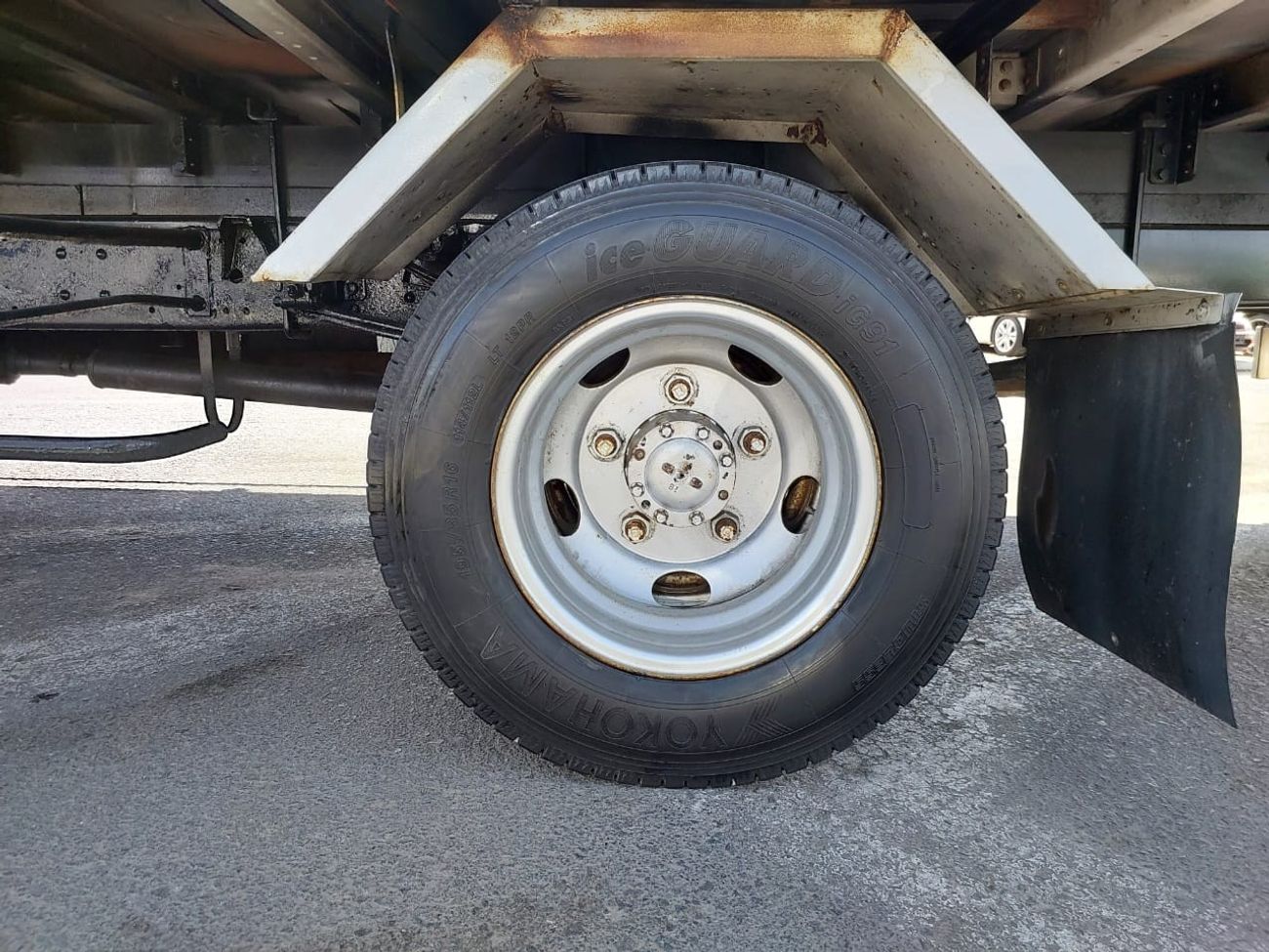 ميتسوبيشي فوسو كانتير MITSUBISHI CANTER TRUCK RHD 1995 MODEL 4.5 L DIESEL MANUAL(PM20499)