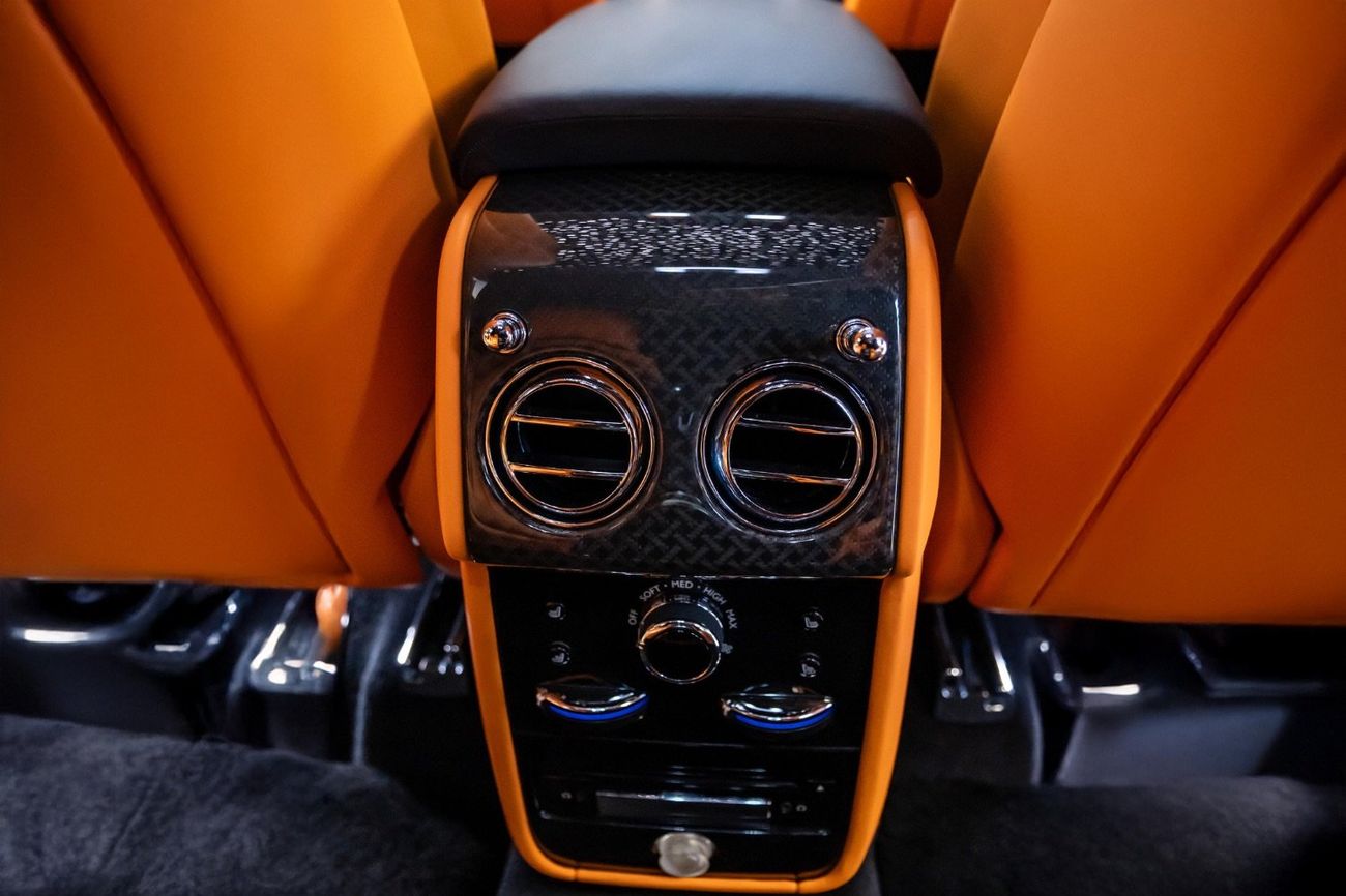 رولز رويس كولينان 2022 original MANSORY kit black badge