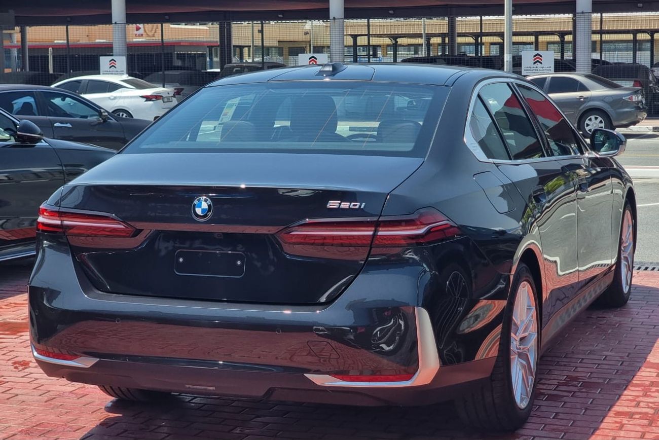 BMW 520i i Warranty & Service 2024 GCC