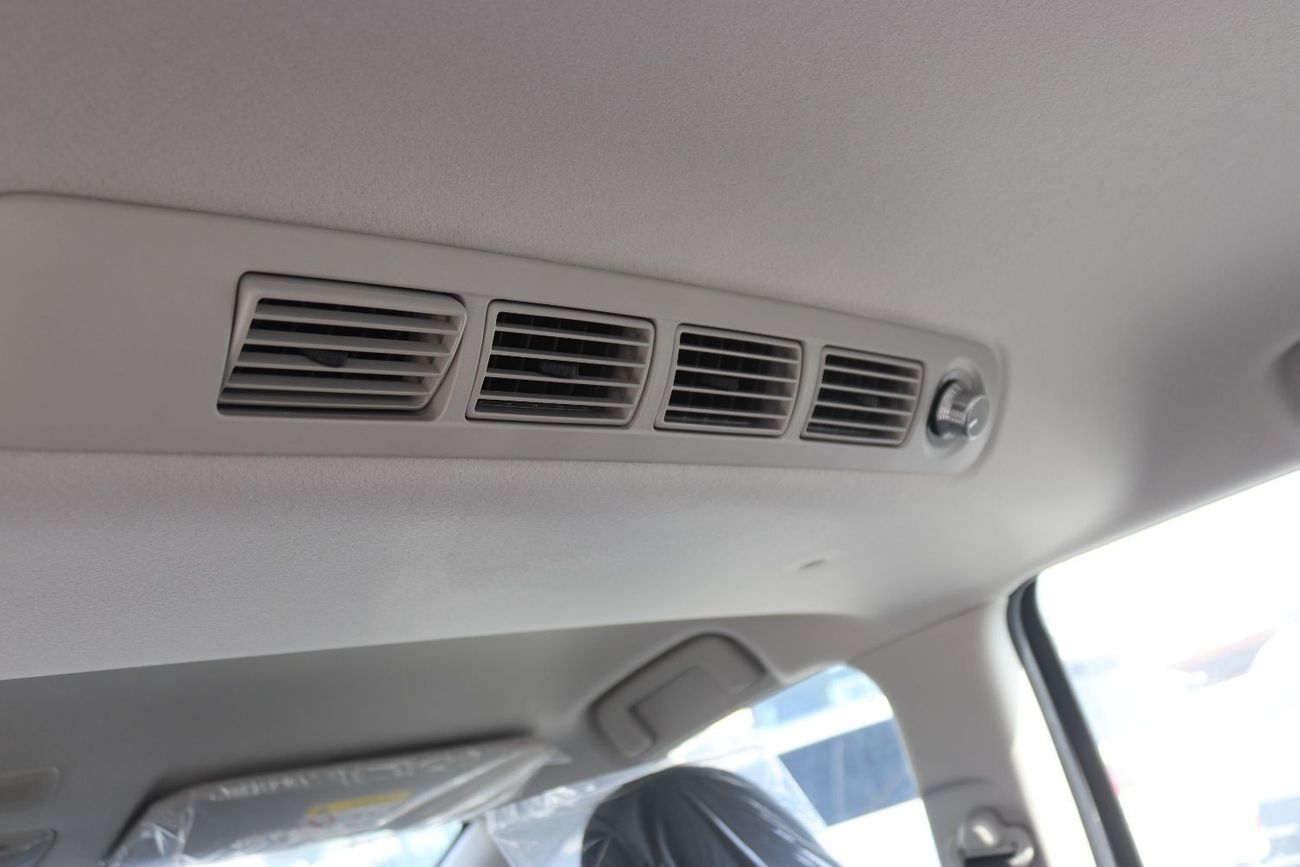 Mitsubishi Xpander Mid 1.5L Premium. Keyless Entry, Push Start, Monitor, Alloy Wheels, Model 2024