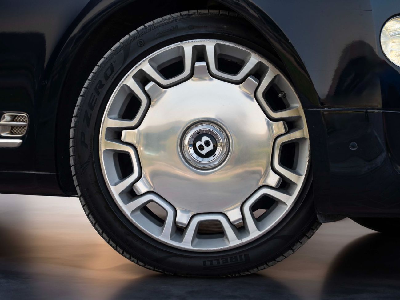 بنتلي مولسان Standard