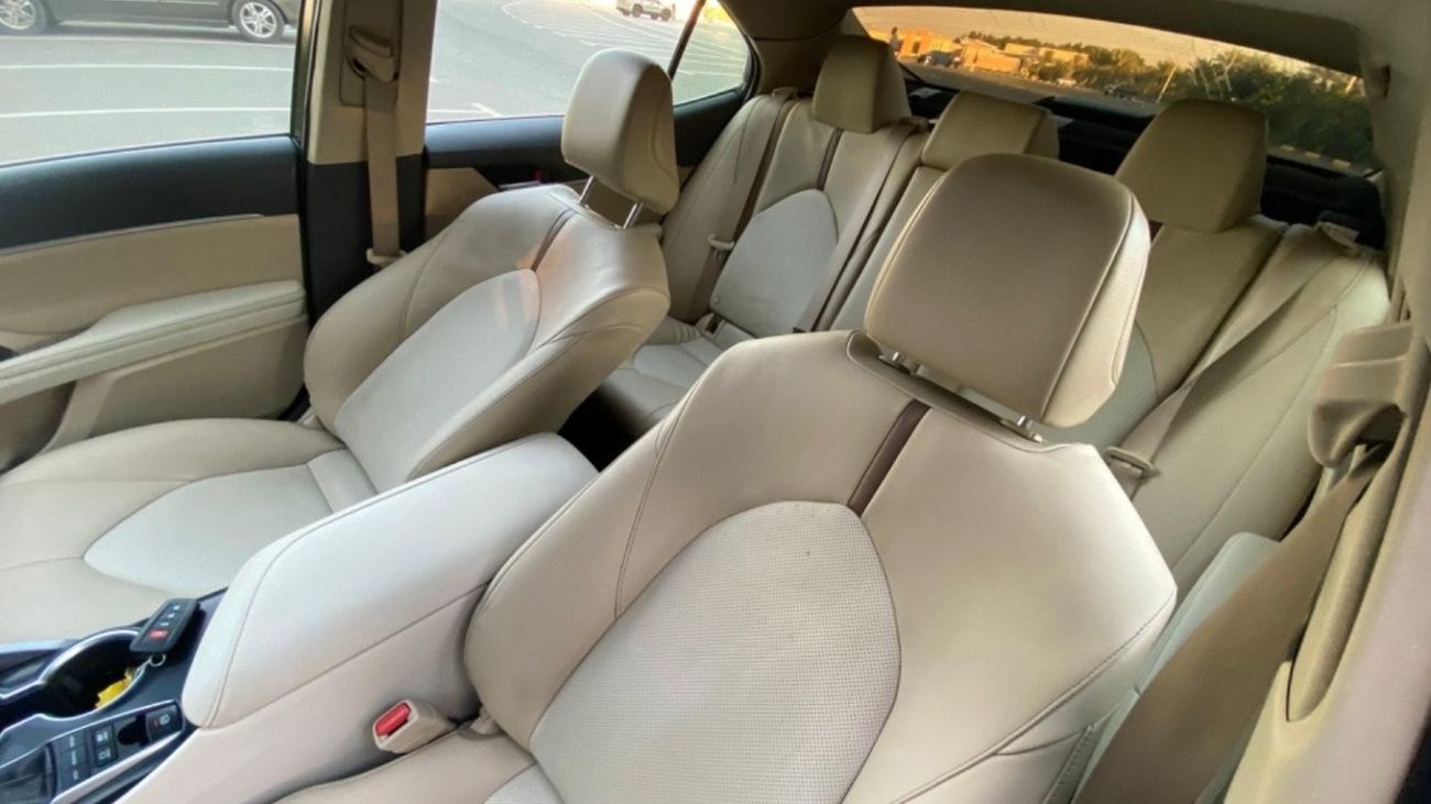 Toyota Camry GLE Hybrid Hybrid ful option‏ Export only