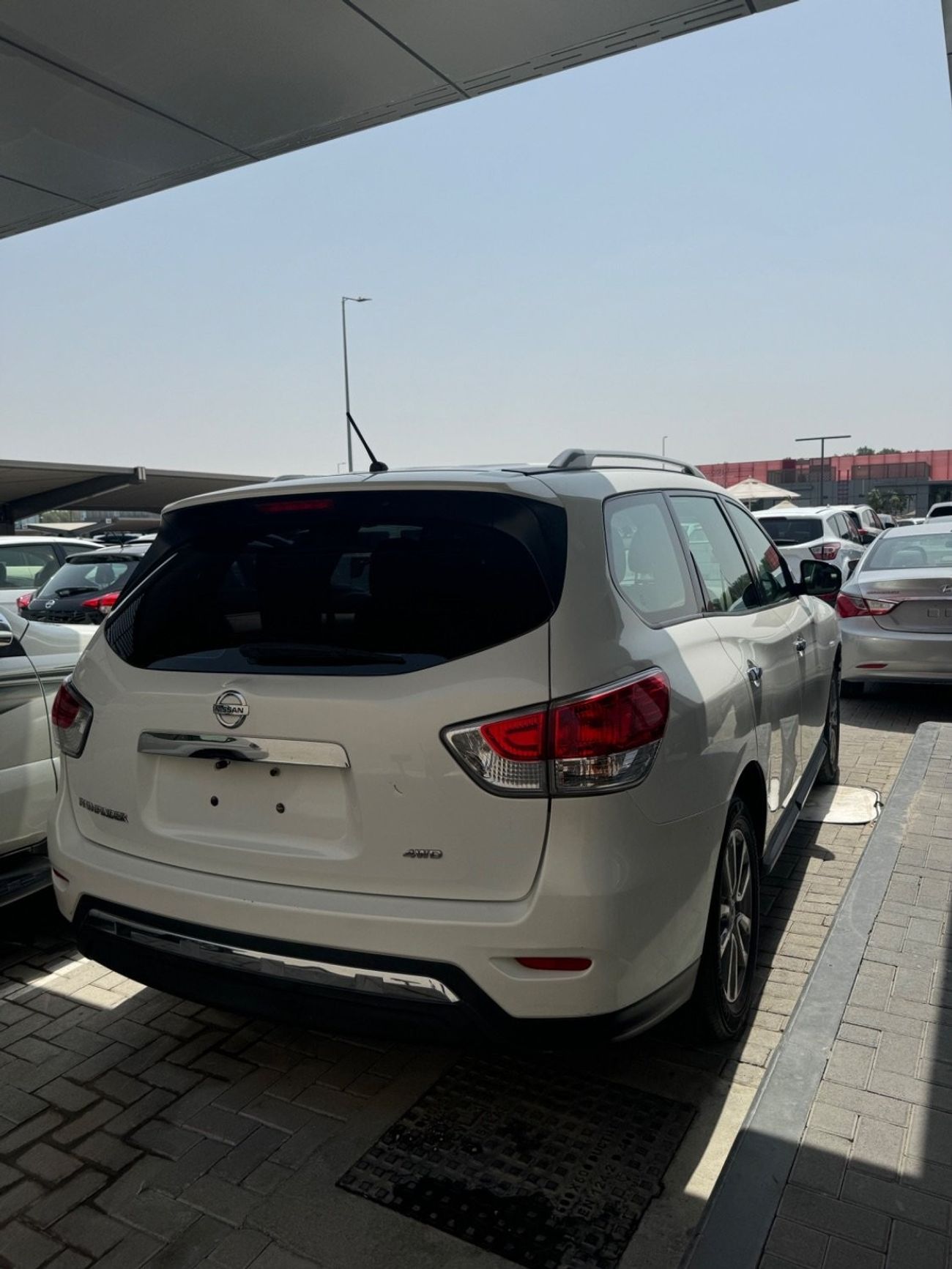 Nissan Pathfinder SV