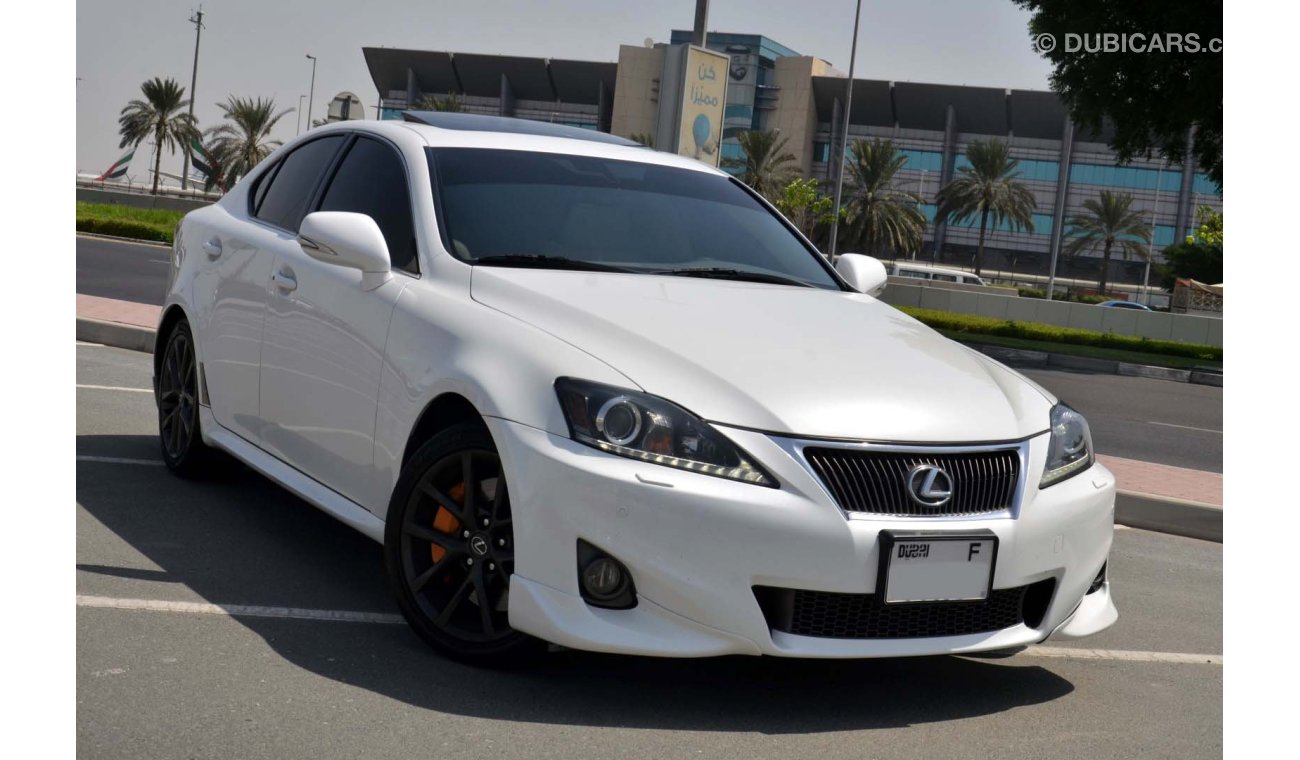Lexus IS300 Full Option in Excellent Condition