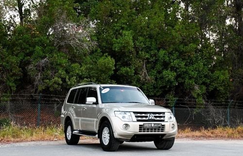 Mitsubishi Pajero GLS HIGHLINE Mitsubishi Pajero Gulf 2012 Specs in excellent condition 3.5L (5 Seater)