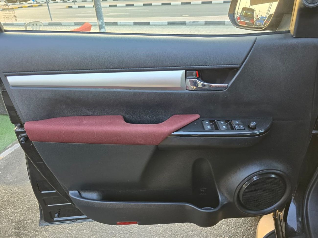 Toyota Hilux DC TRD 4.0L 4WD TOYOTA HILUX TRD 2020 V6 ENGINE 4.0L AUTOMATIC clean car no any work required just b