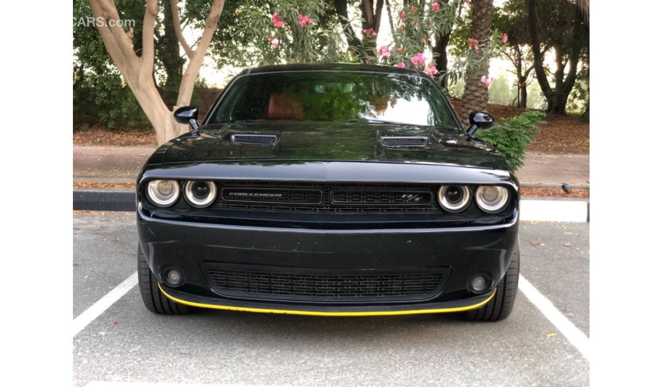 Dodge Challenger R/T MODEL 2016 car prefect condition inside and outside full electric control steering control senso