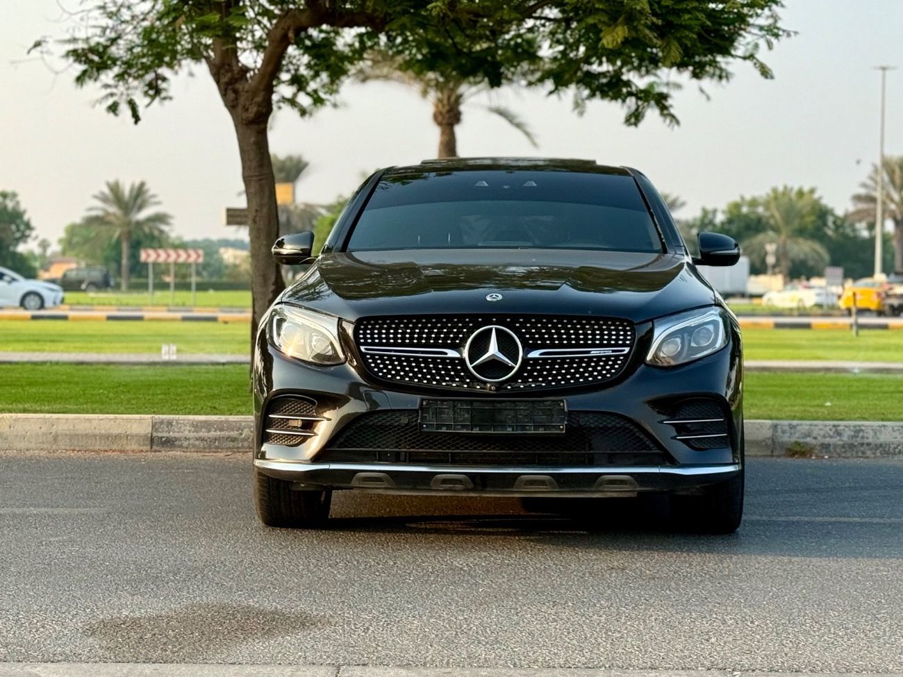 مرسيدس بنز GLC 43 MERCEDES GLC43 COUPE MODEL 2018 GCC SPACE FULL OPTION