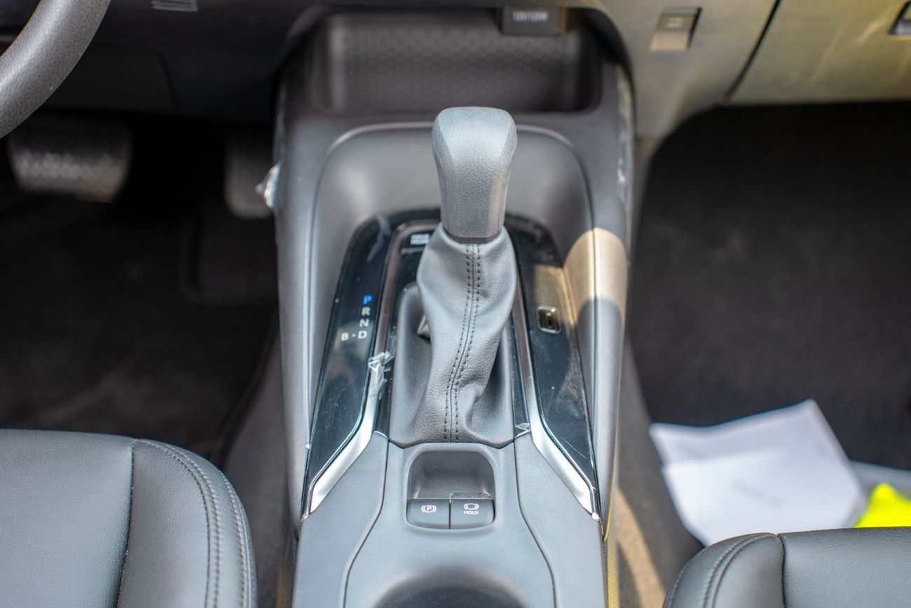 تويوتا ليفين تويوتا ليفين سبورت 2025 النسخة السوداء 1.8 لتر هجين