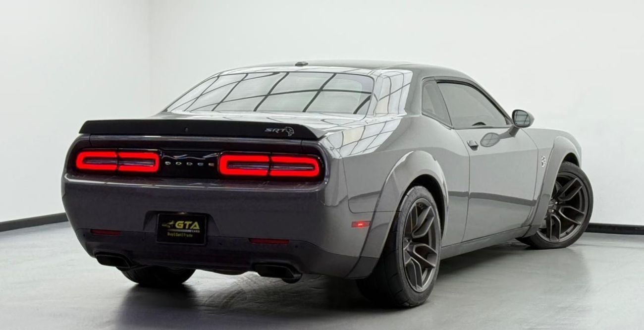 Dodge Challenger SRT Hellcat 6.2L (707 HP) 2018 Dodge Challenger SRT Hellcat, Wide Body, 1 Year Unlimited Km Warranty