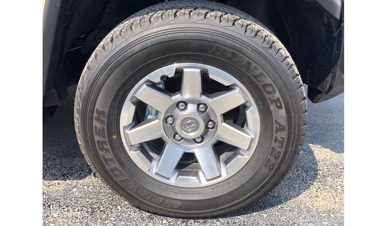 Toyota FJ Cruiser STD JBL SYSTEM