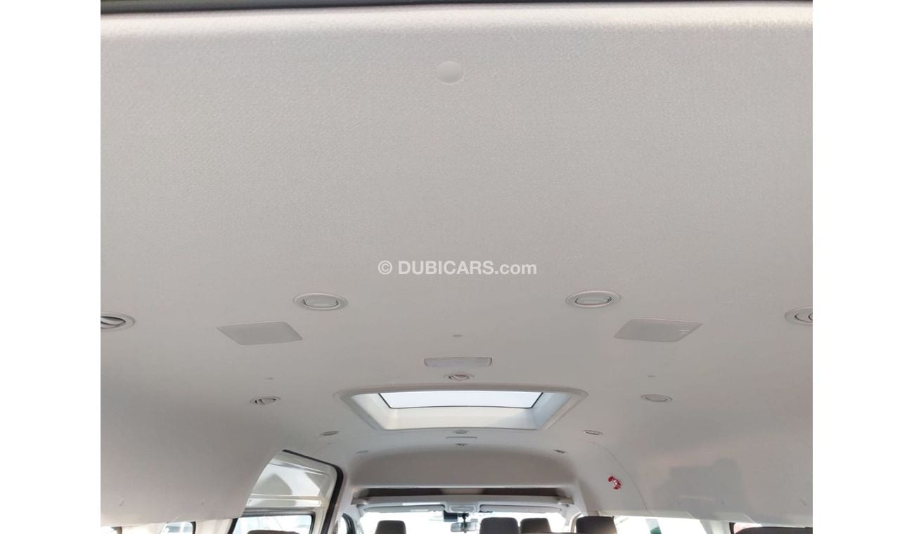 Toyota Hiace TOYOTA HIACE VAN RIGHT HAND DRIVE(PM27337)