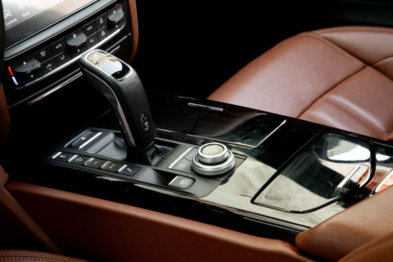 مازيراتي كواتروبورتي GranSport | 2,056 P.M  | 0% Downpayment | Immaculate Condition!